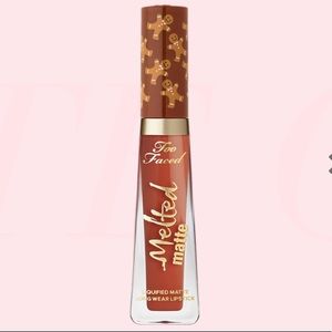 Too faced Gingerbread Melted Matte limited edition